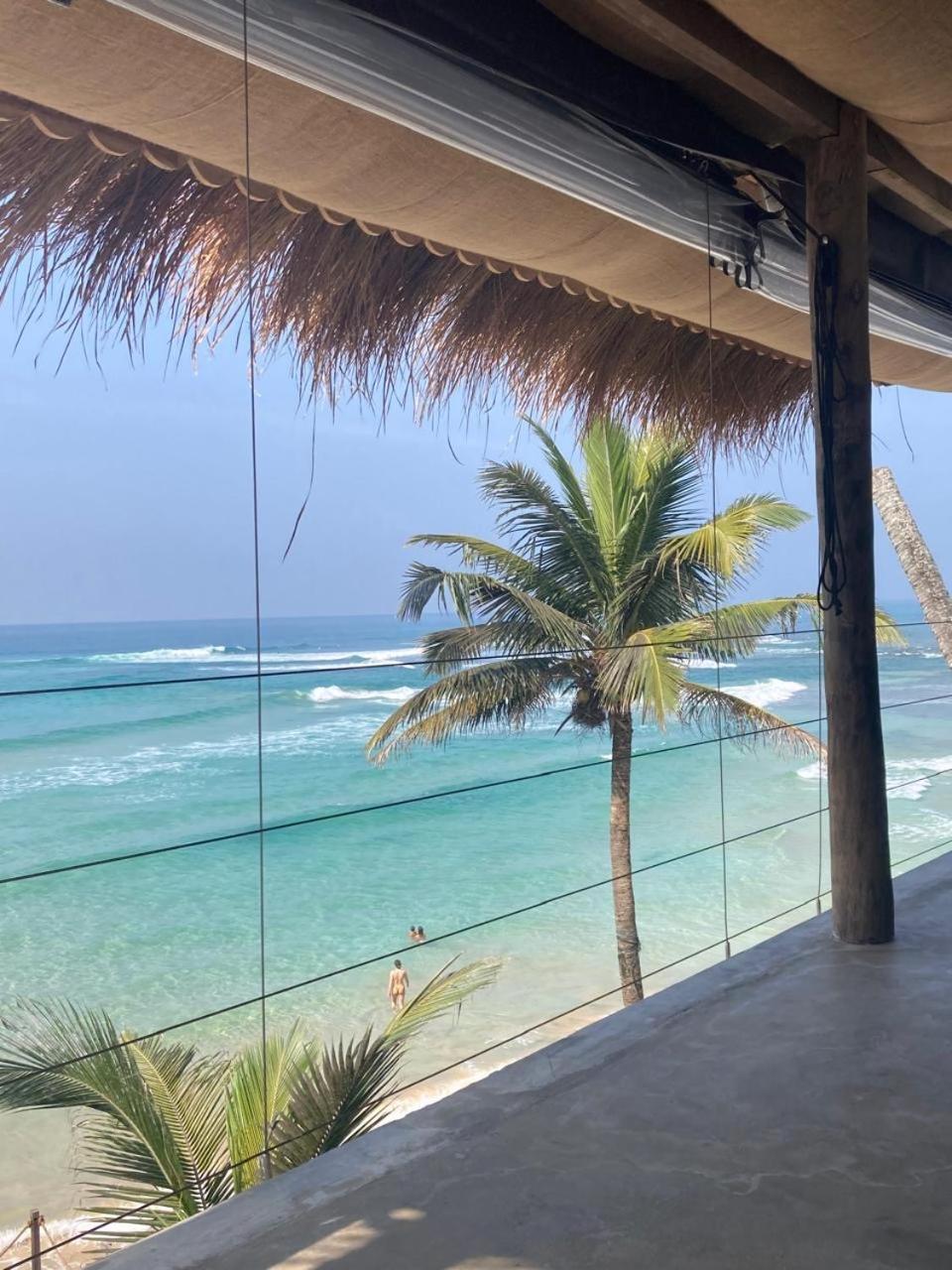 Gitano Surf Ahangama Beachfront Esterno foto